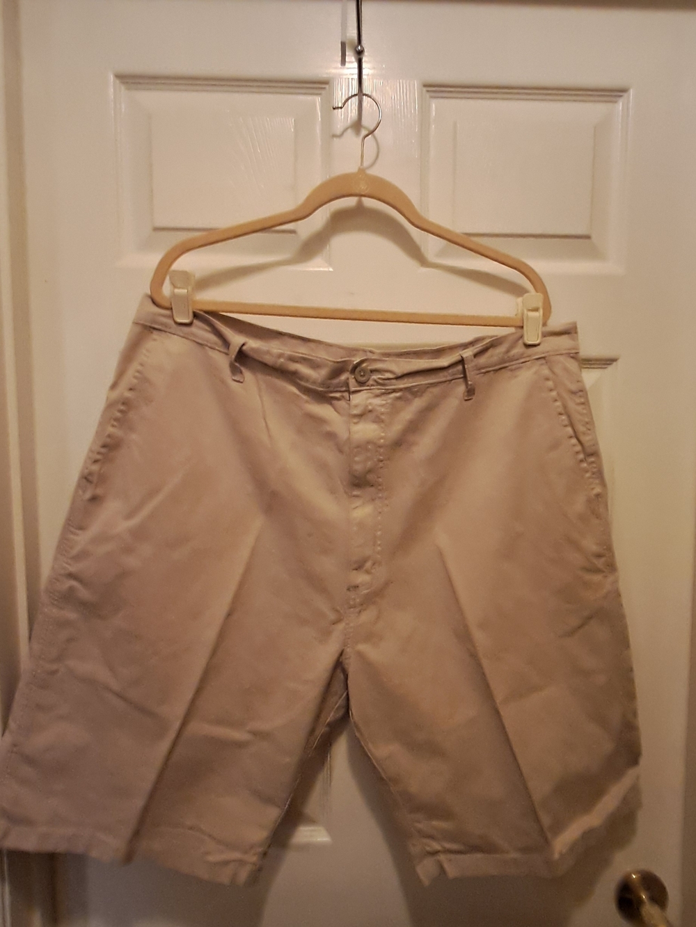 Wrangler Men's Classic Khaki Casual Shorts Size 40